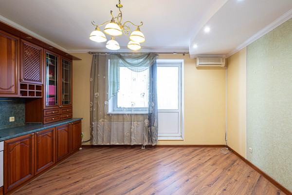 Продам трехкомнатную (3-комн.) квартиру, Мира ул, 51, Ханты-Мансийск г