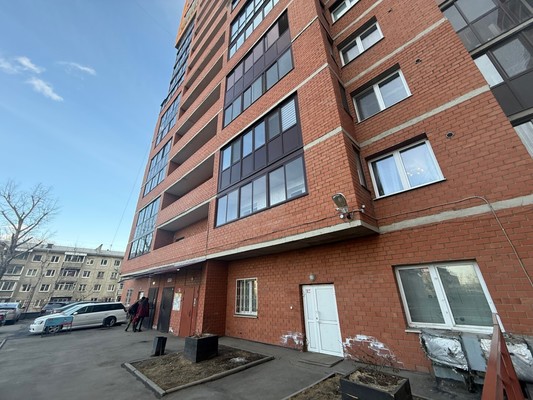 Продам однокомнатную (1-комн.) квартиру, Индустриальная ул, 16, Иркутск г