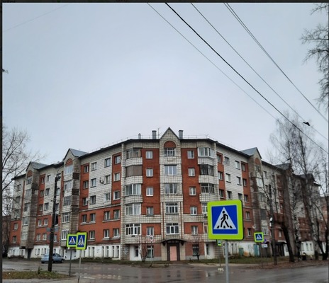 Продам трехкомнатную (3-комн.) квартиру, Домны Каликовой ул, 36, Сыктывкар г