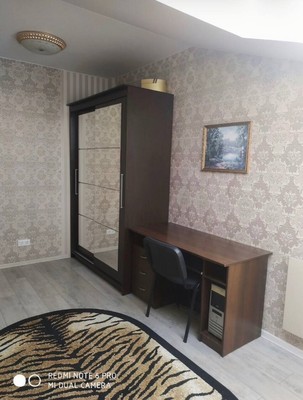 Продам двухкомнатную (2-комн.) квартиру, Железнодорожная ул, 1В, Симферополь г