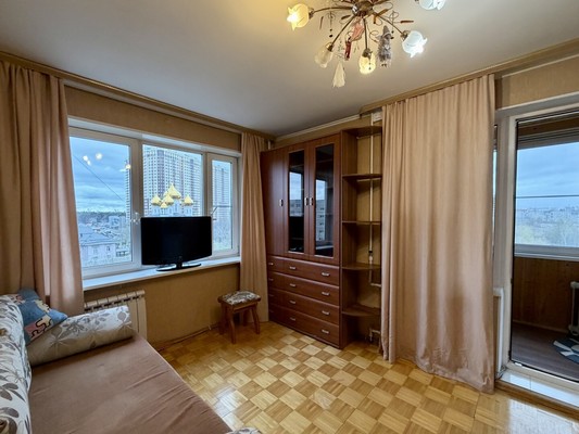 Продам двухкомнатную (2-комн.) квартиру, Гагарина ул, 81к3, Жуковский г