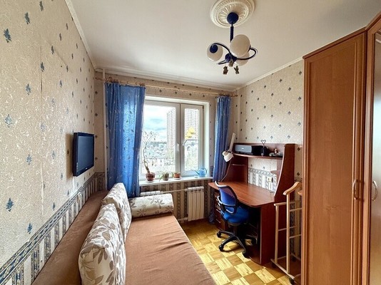 Продам двухкомнатную (2-комн.) квартиру, Гагарина ул, 81к3, Жуковский г