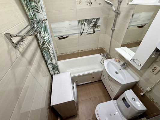 Продам двухкомнатную (2-комн.) квартиру, Гагарина ул, 81к3, Жуковский г