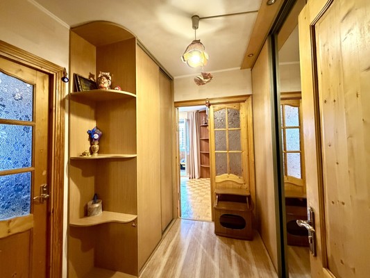 Продам двухкомнатную (2-комн.) квартиру, Гагарина ул, 81к3, Жуковский г