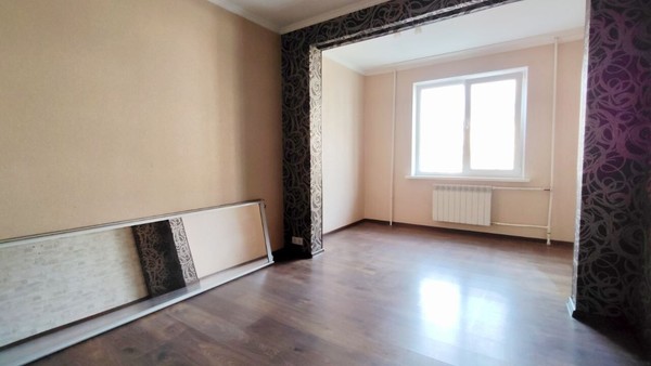 Продам однокомнатную (1-комн.) квартиру, Балаклавская ул, 97, Симферополь г