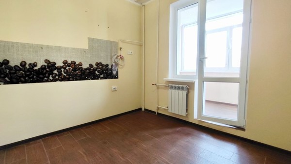 Продам однокомнатную (1-комн.) квартиру, Балаклавская ул, 97, Симферополь г