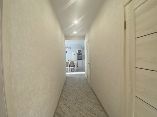 Продам трехкомнатную (3-комн.) квартиру, Ленинградская ул, 411, Анапа г