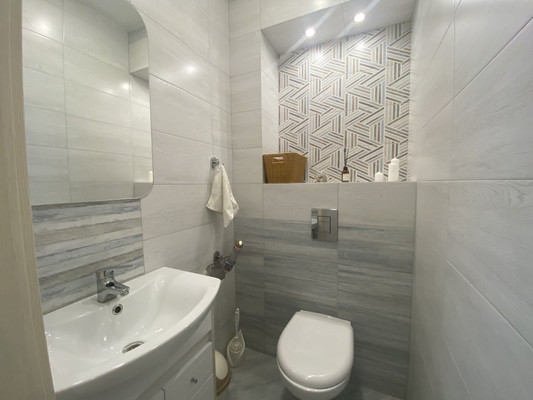 Продам трехкомнатную (3-комн.) квартиру, Ленинградская ул, 411, Анапа г