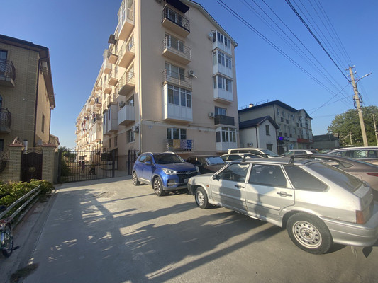 Продам трехкомнатную (3-комн.) квартиру, Ленинградская ул, 411, Анапа г