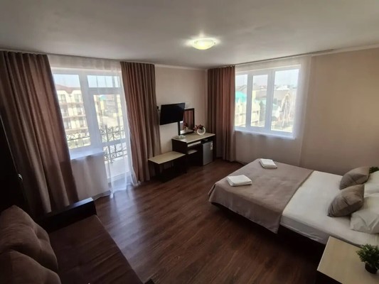 Продам коммерческое помещение 30 м2, Лазурная ул, 14, Витязево с