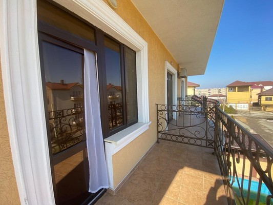 Продам коммерческое помещение 30 м2, Лазурная ул, 14, Витязево с