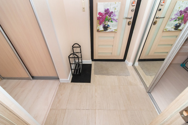 Продам двухкомнатную (2-комн.) квартиру, Мира ул, 127кА, Ханты-Мансийск г