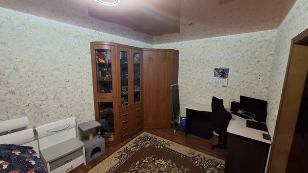 Продам однокомнатную (1-комн.) квартиру, Варейкиса ул, 71, Воронеж г