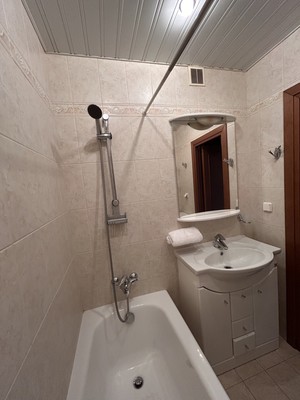 Продам двухкомнатную (2-комн.) квартиру, Можайское ш, 39, Москва г