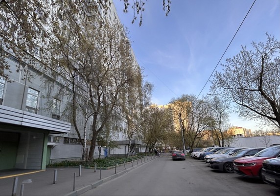 Продам двухкомнатную (2-комн.) квартиру, Можайское ш, 39, Москва г