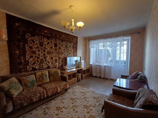 Продам трехкомнатную (3-комн.) квартиру, Советская ул, 47, Волгодонск г