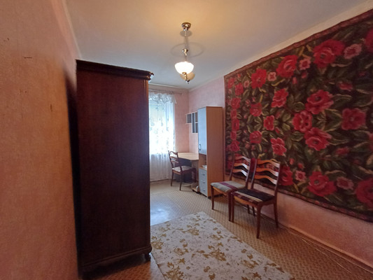 Продам трехкомнатную (3-комн.) квартиру, Советская ул, 47, Волгодонск г