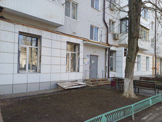 Продам трехкомнатную (3-комн.) квартиру, Советская ул, 47, Волгодонск г