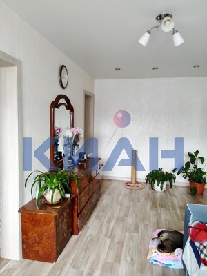 Продам двухкомнатную (2-комн.) квартиру, Учумская ул, 6, Красноярск г