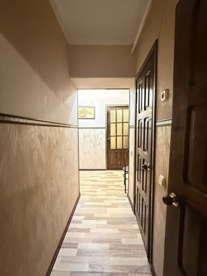 Продам трехкомнатную (3-комн.) квартиру, Коллонтай ул, 3, Нальчик г