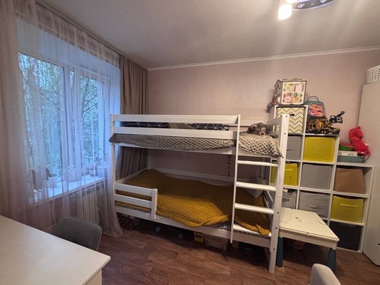 Продам однокомнатную (1-комн.) квартиру, Гоголя ул, 12, Стрельна п