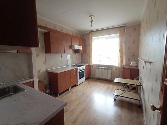 Продам трехкомнатную (3-комн.) квартиру, Комарова б-р, 11к3, Ростов-на-Дону г