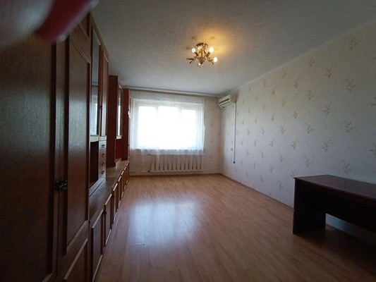 Продам трехкомнатную (3-комн.) квартиру, Комарова б-р, 11к3, Ростов-на-Дону г