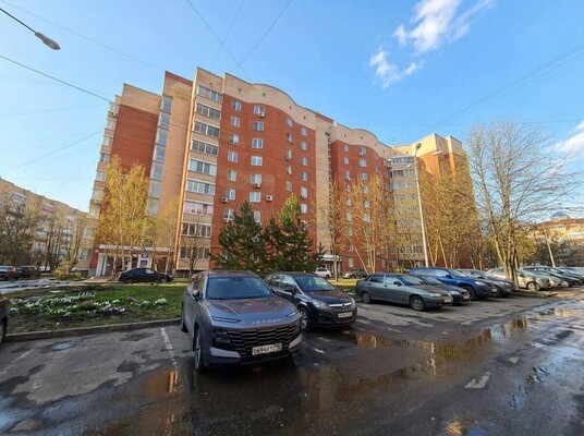 Продам многокомнатную квартиру, Новая ул, 2А, Луч п