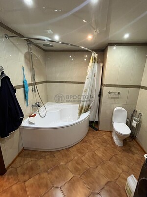 Продам двухкомнатную (2-комн.) квартиру, Красногорский б-р, 9, Красногорск г