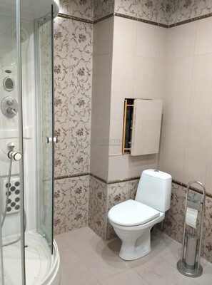 Продам двухкомнатную (2-комн.) квартиру, Череповецкая ул, 4, Москва г