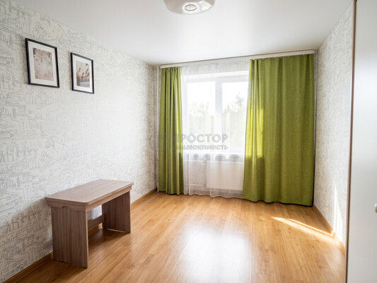 Продам двухкомнатную (2-комн.) квартиру, Раменки ул, 9к2, Москва г