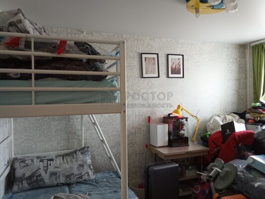 Продам двухкомнатную (2-комн.) квартиру, Раменки ул, 9к2, Москва г