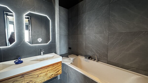 Продам трехкомнатную (3-комн.) квартиру, Авиаконструктора Сухого ул, 2к1, Москва г