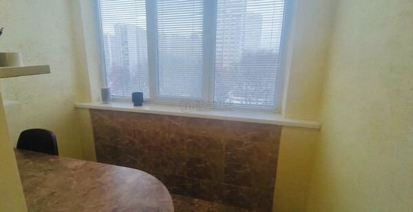 Продам двухкомнатную (2-комн.) квартиру, Симферопольский б-р, 30к3, Москва г