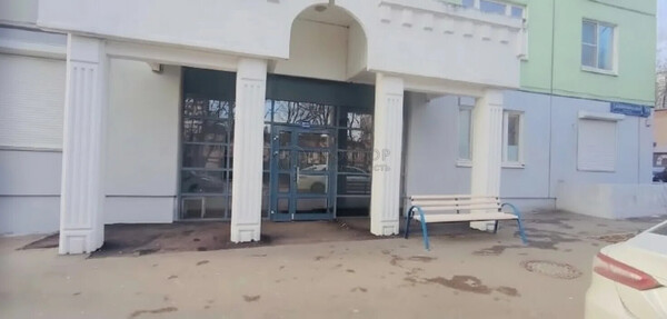 Продам двухкомнатную (2-комн.) квартиру, Симферопольский б-р, 30к3, Москва г