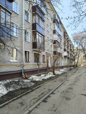 Продам двухкомнатную (2-комн.) квартиру, Приорова ул, 16к1, Москва г