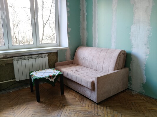 Продам двухкомнатную (2-комн.) квартиру, Приорова ул, 16к1, Москва г