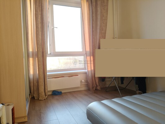 Продам двухкомнатную (2-комн.) квартиру, Крымская ул, 1, Боброво рп
