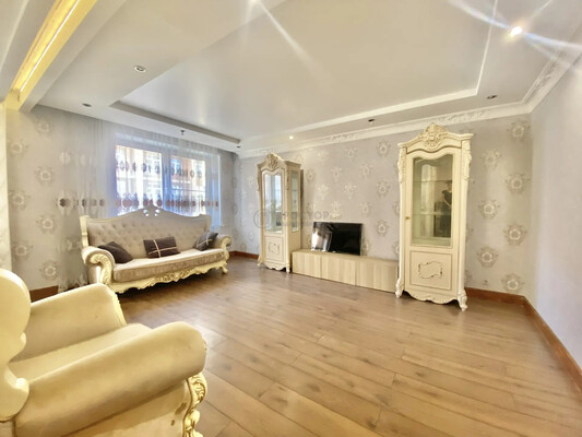 Продам двухкомнатную (2-комн.) квартиру, Русаковская ул, 5, Москва г