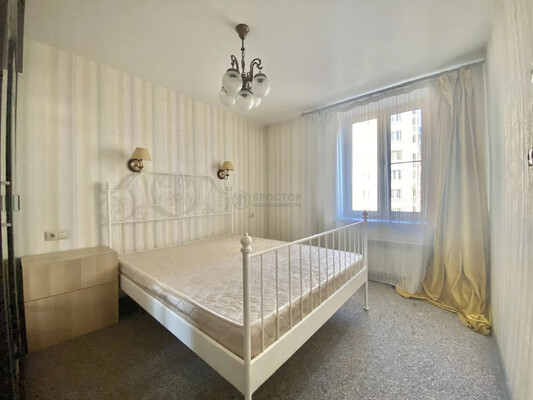 Продам двухкомнатную (2-комн.) квартиру, Русаковская ул, 5, Москва г