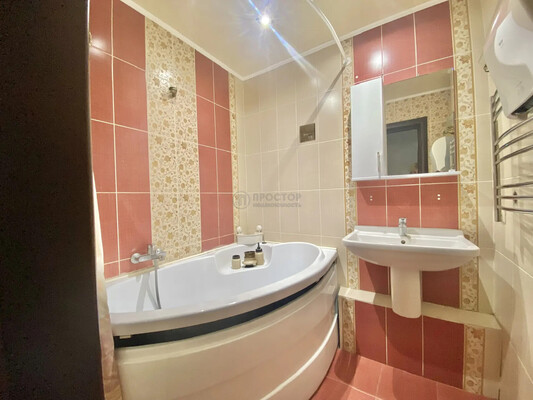 Продам двухкомнатную (2-комн.) квартиру, Русаковская ул, 5, Москва г