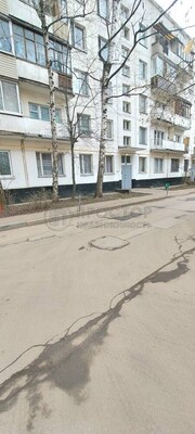 Продам трехкомнатную (3-комн.) квартиру, Пржевальского ул, 9, Москва г