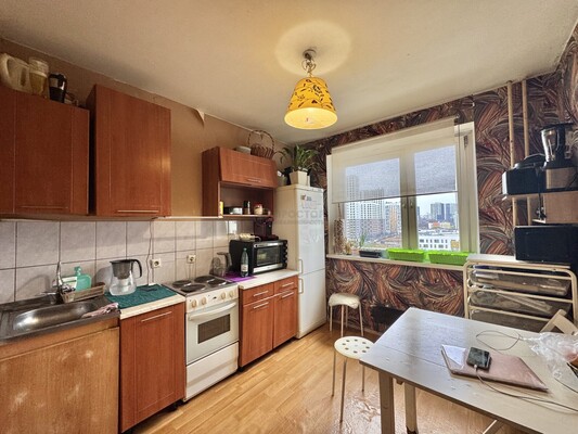 Продам двухкомнатную (2-комн.) квартиру, Рождественская ул, 4, Москва г