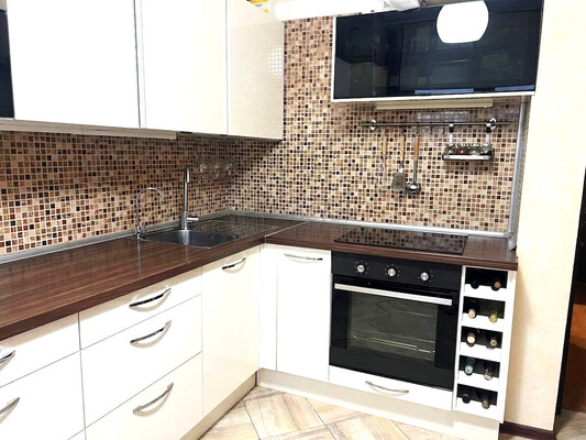 Продам трехкомнатную (3-комн.) квартиру, Лермонтовский пр-кт, 12, Москва г