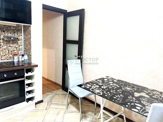 Продам трехкомнатную (3-комн.) квартиру, Лермонтовский пр-кт, 12, Москва г