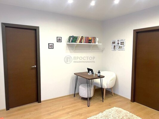 Продам трехкомнатную (3-комн.) квартиру, Лермонтовский пр-кт, 12, Москва г