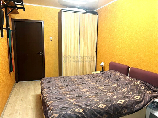 Продам трехкомнатную (3-комн.) квартиру, Лермонтовский пр-кт, 12, Москва г