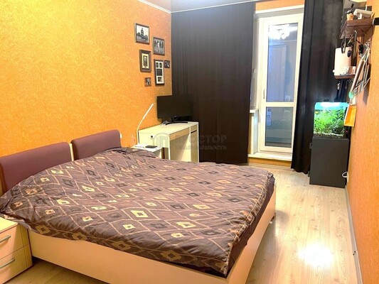 Продам трехкомнатную (3-комн.) квартиру, Лермонтовский пр-кт, 12, Москва г