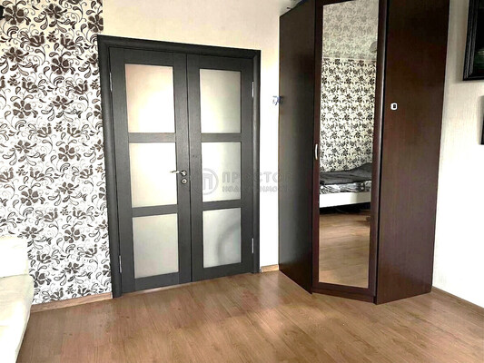 Продам трехкомнатную (3-комн.) квартиру, Лермонтовский пр-кт, 12, Москва г