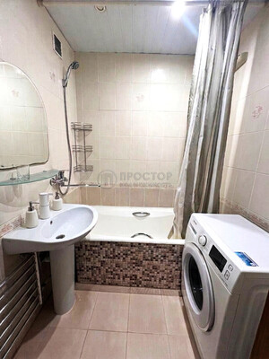 Продам трехкомнатную (3-комн.) квартиру, Лермонтовский пр-кт, 12, Москва г